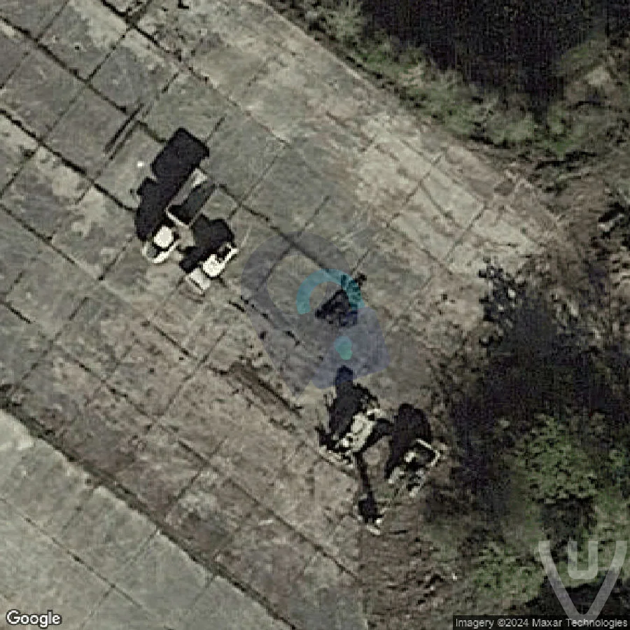 Vehicules Perdus abandoned location in Grand Est, Grand Est, France - Cars for urban exploration