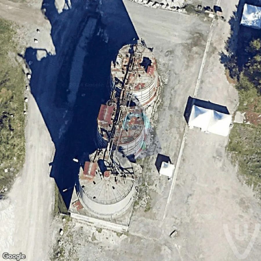 Jacob Cement Factory abandoned location in Auvergne-Rhone-Alpes, Auvergne-Rhone-Alpes, France - Factory for urban exploration