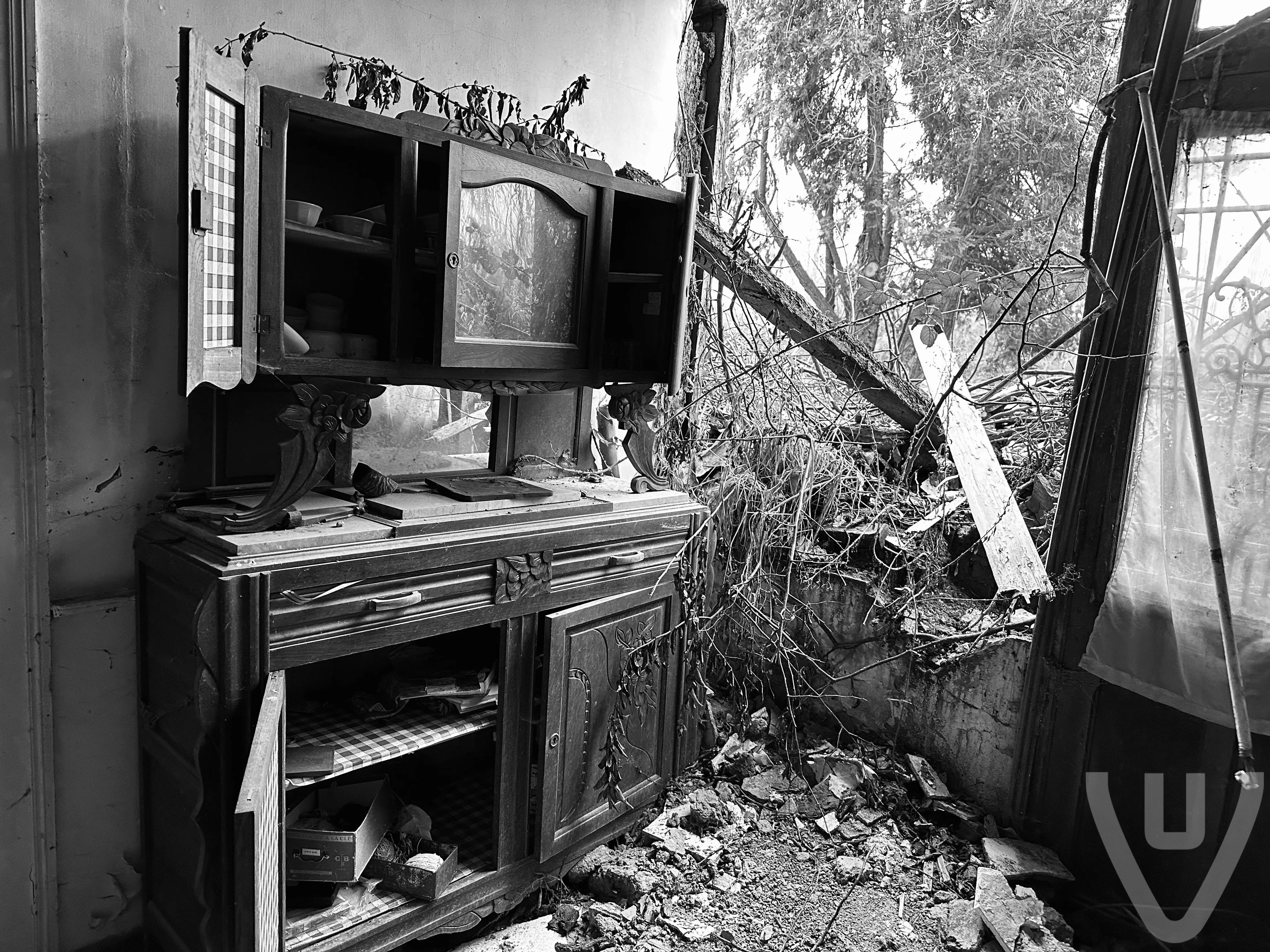 Manoir Haringford / Polly Pocket House urban exploration location in France - Image 7