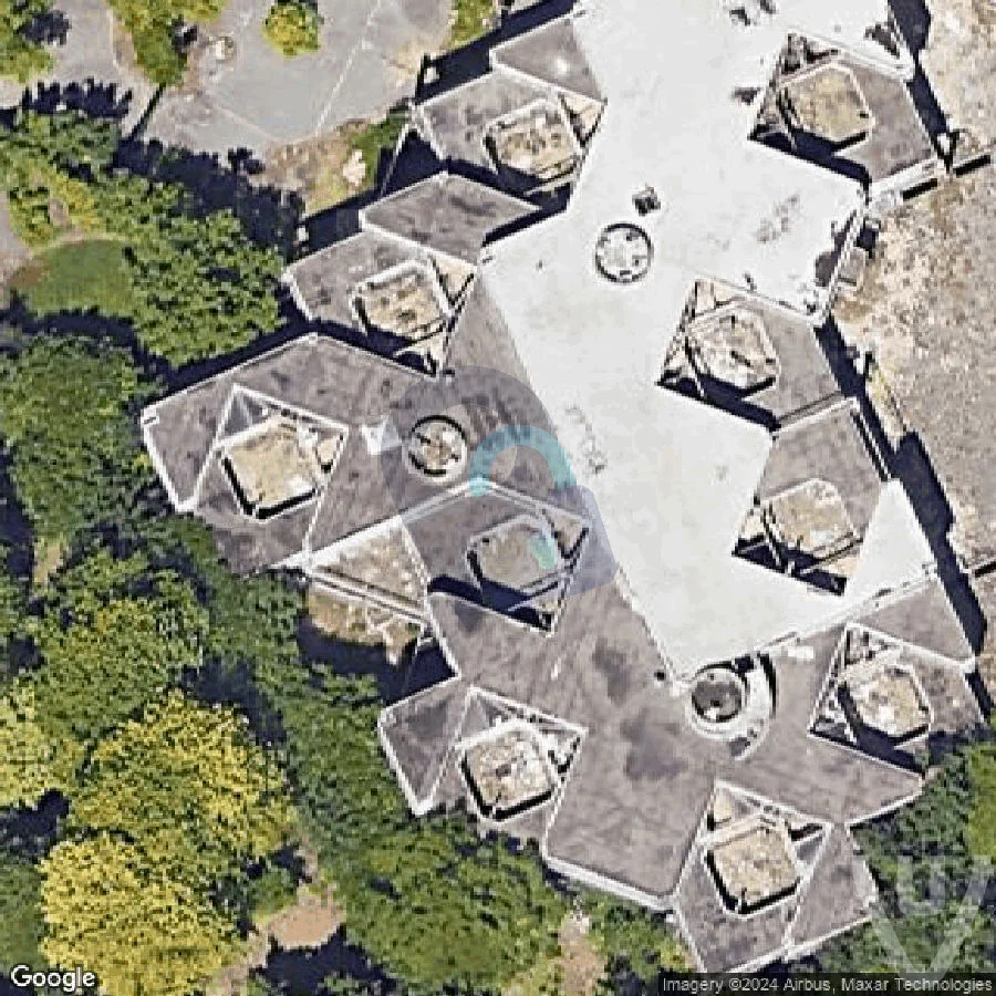 Ecole d’Architecture abandoned location in Ile-de-France, Ile-de-France, France - School for urban exploration