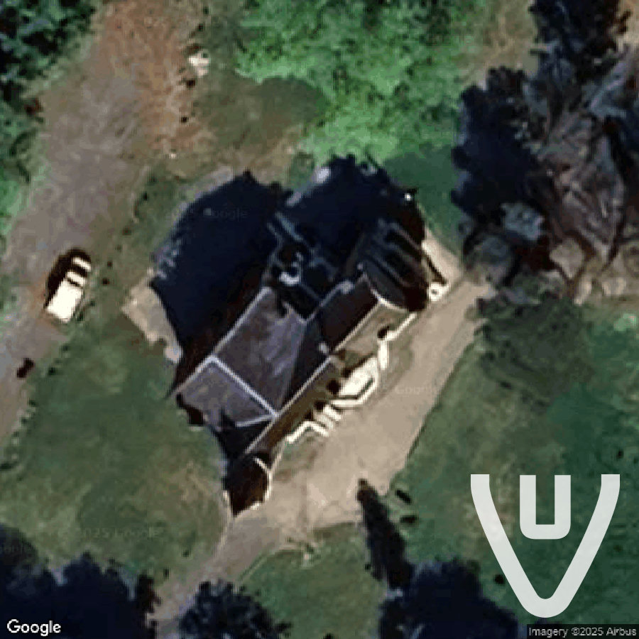 Chateau Eva abandoned location in Normandy, Normandy, France - House for urban exploration