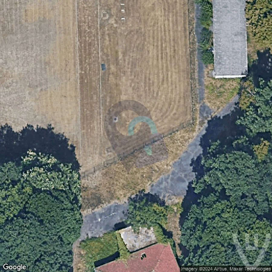 Enfance de GIF abandoned location in Ile-de-France, Ile-de-France, France - Entertainment for urban exploration