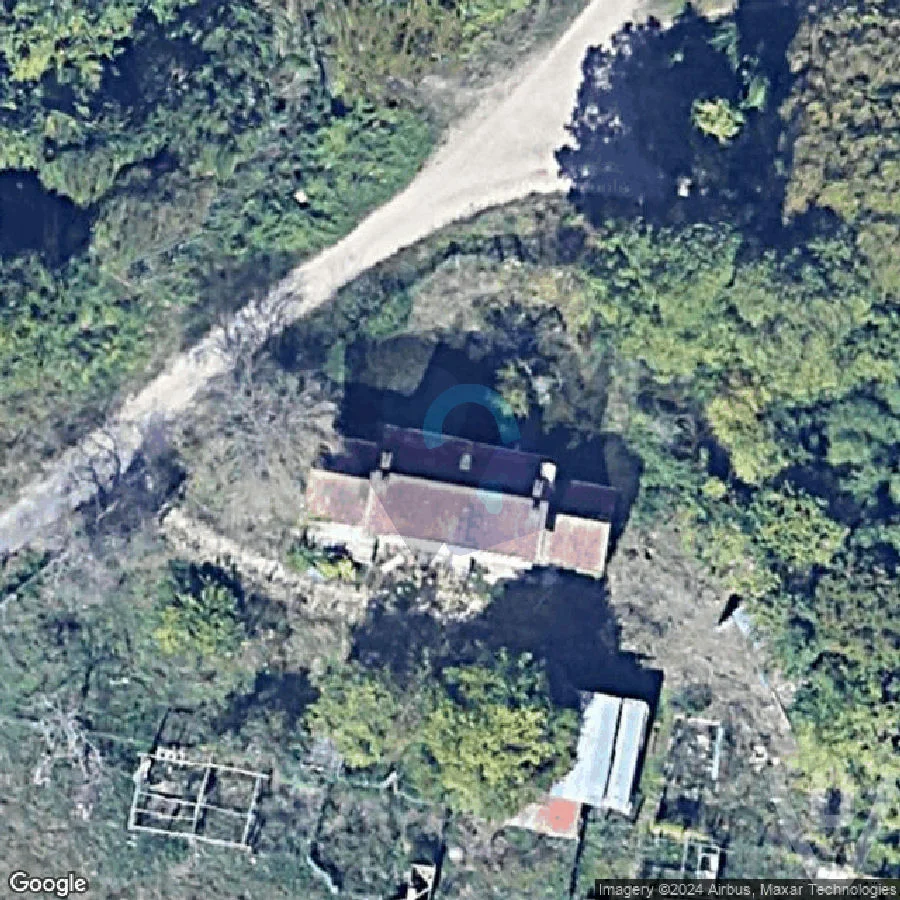 Maison du lapin Rose abandoned location in Ile-de-France, Ile-de-France, France - House for urban exploration