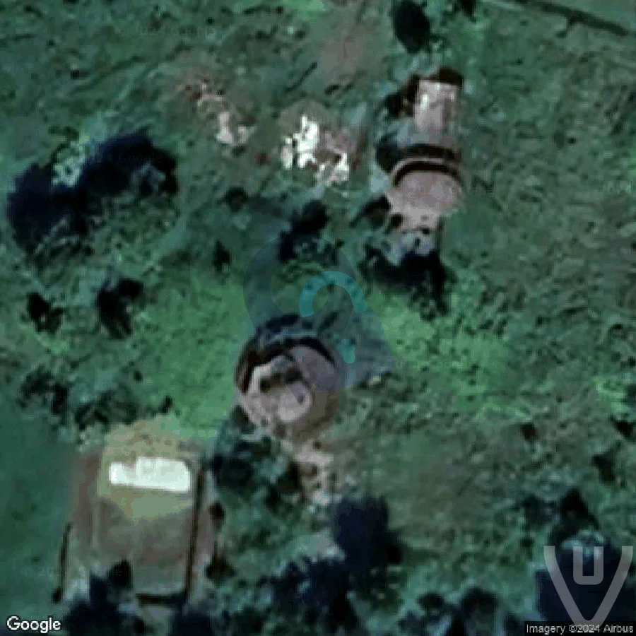 Piscine la Plage abandoned location in Ile-de-France, Ile-de-France, France - Swimmingpool for urban exploration