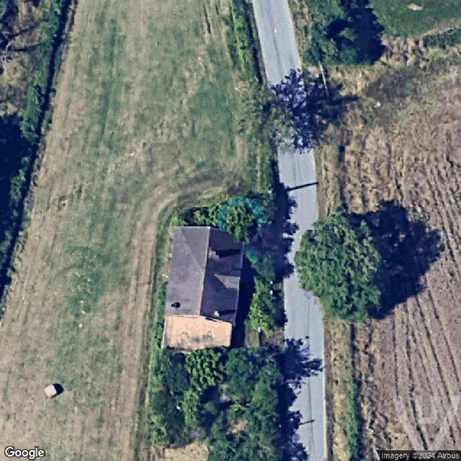 Maison Clowns abandoned location in Bourgogne-Franche-Comte, Bourgogne-Franche-Comte, France - House for urban exploration