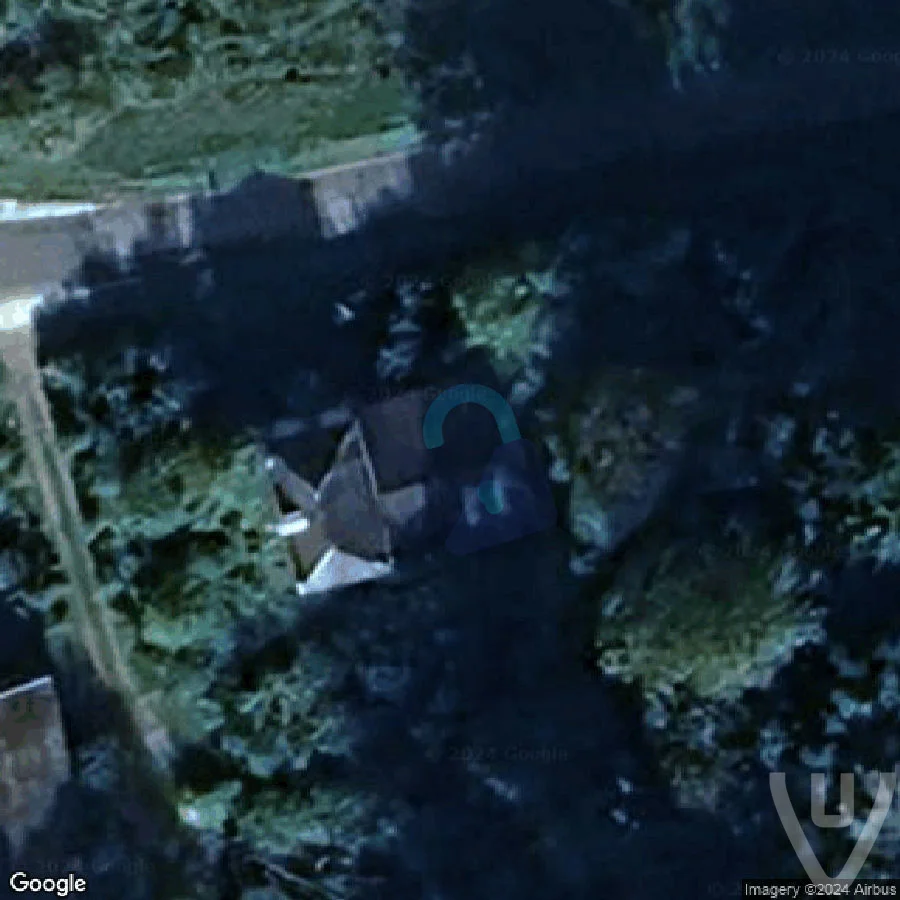 Maison canapé rouge abandoned location in Grand Est, Grand Est, France - House for urban exploration