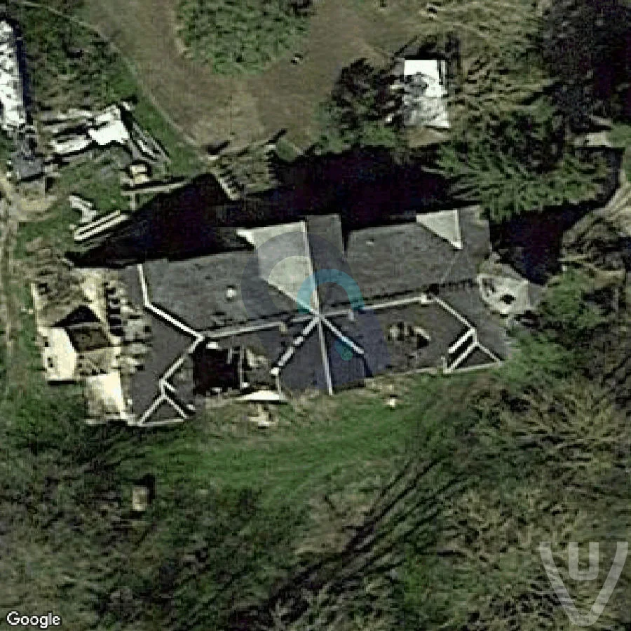 Gutshof L abandoned location in Mecklenburg-Vorpommern, Mecklenburg-Vorpommern, Germany - Castle for urban exploration