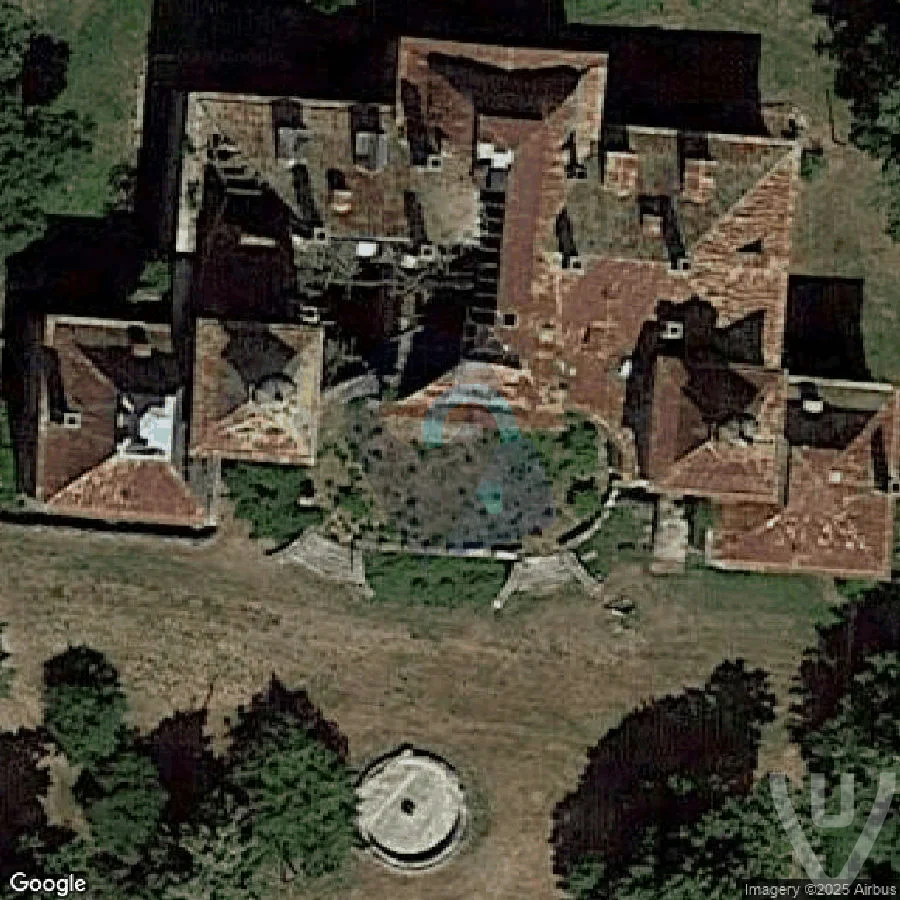 Castle Borow abandoned location in Lower Silesian Voivodeship, Lower Silesian Voivodeship, Poland - Castle for urban exploration