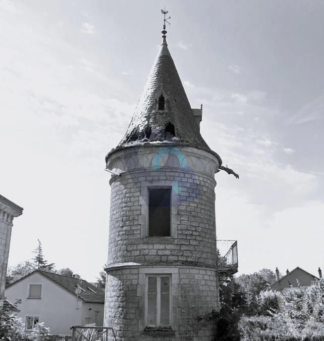 Turm aus einem Märchen urban exploration location in France - Image 2