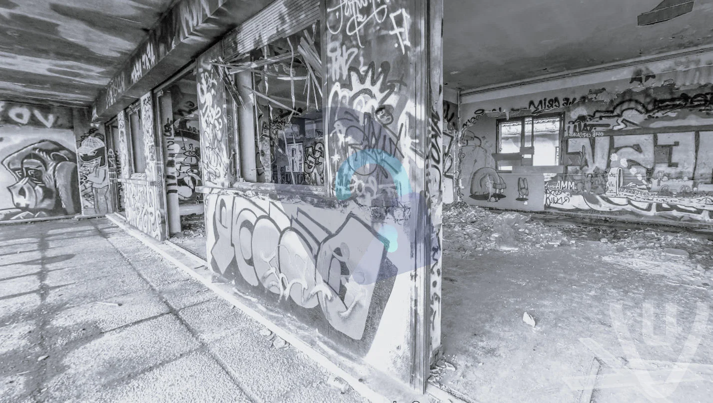 Graffiti Hotel urban exploration location in France - Image 2
