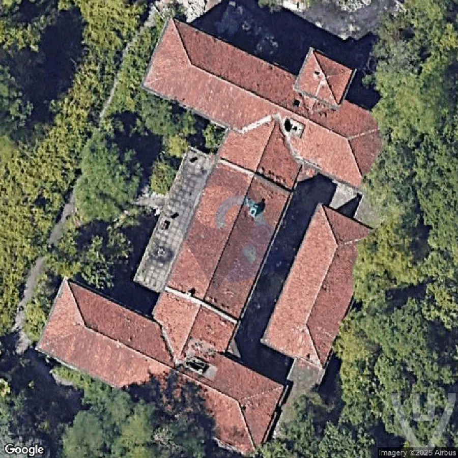 Graffiti Hotel abandoned location in Occitanie, Occitanie, France - Hotel for urban exploration