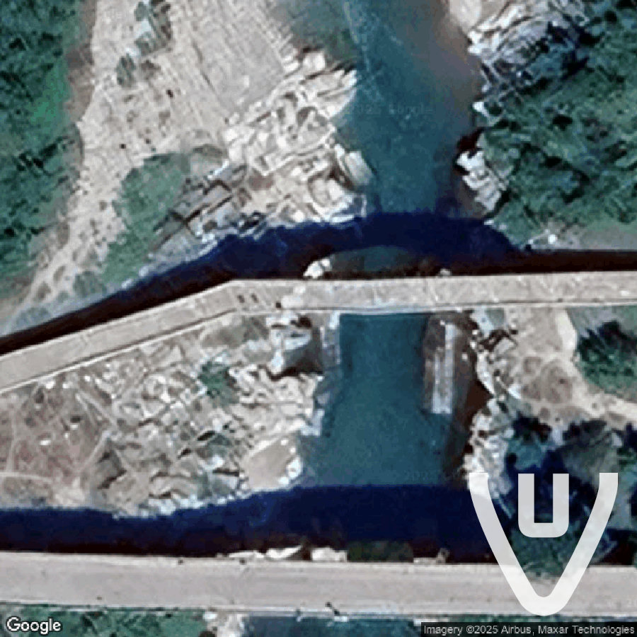 Most s trinacti oblouky