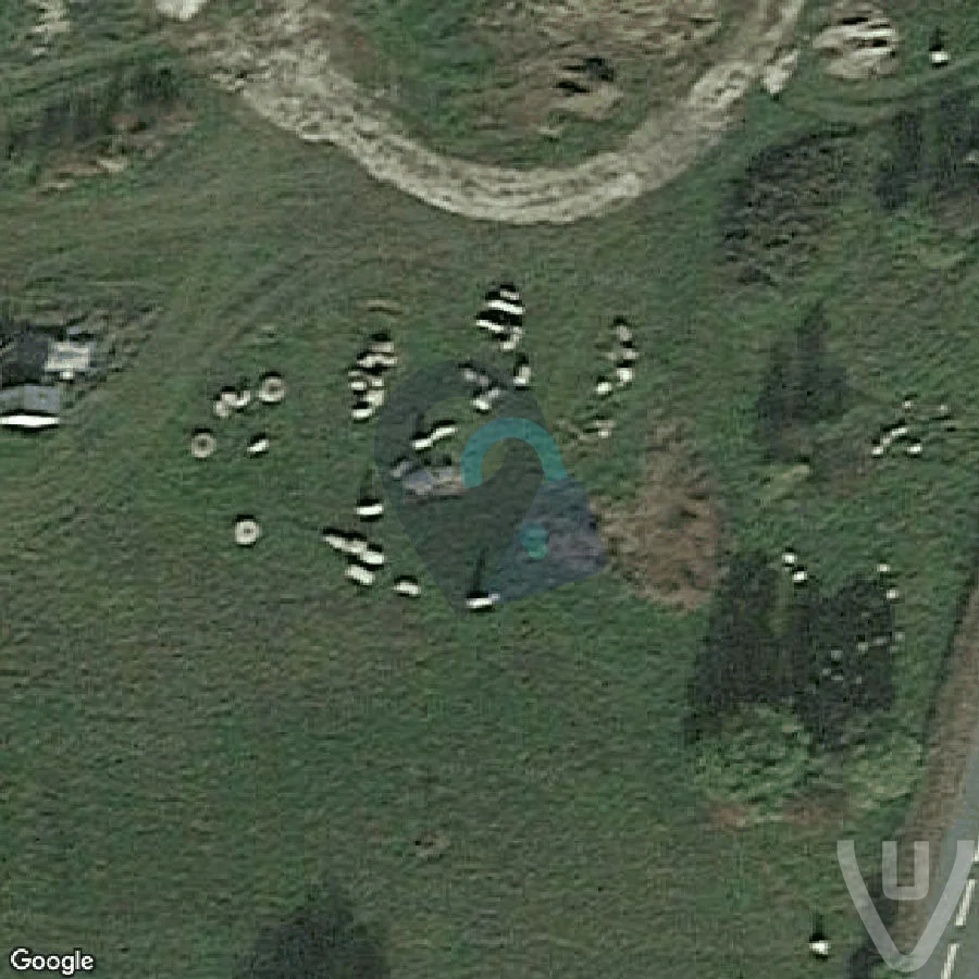 La voiture entre les clôtures abandoned location in Bourgogne-Franche-Comte, Bourgogne-Franche-Comte, France - Cars for urban exploration