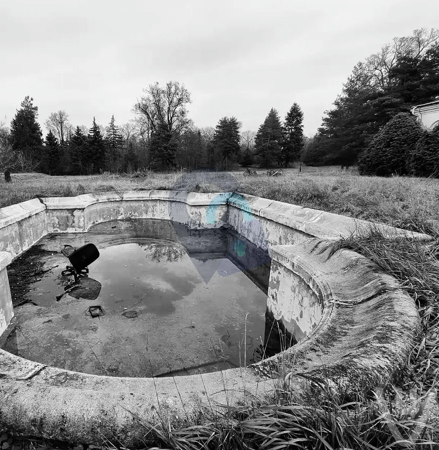 Castle ZH urban exploration location in Hungary - Image 4