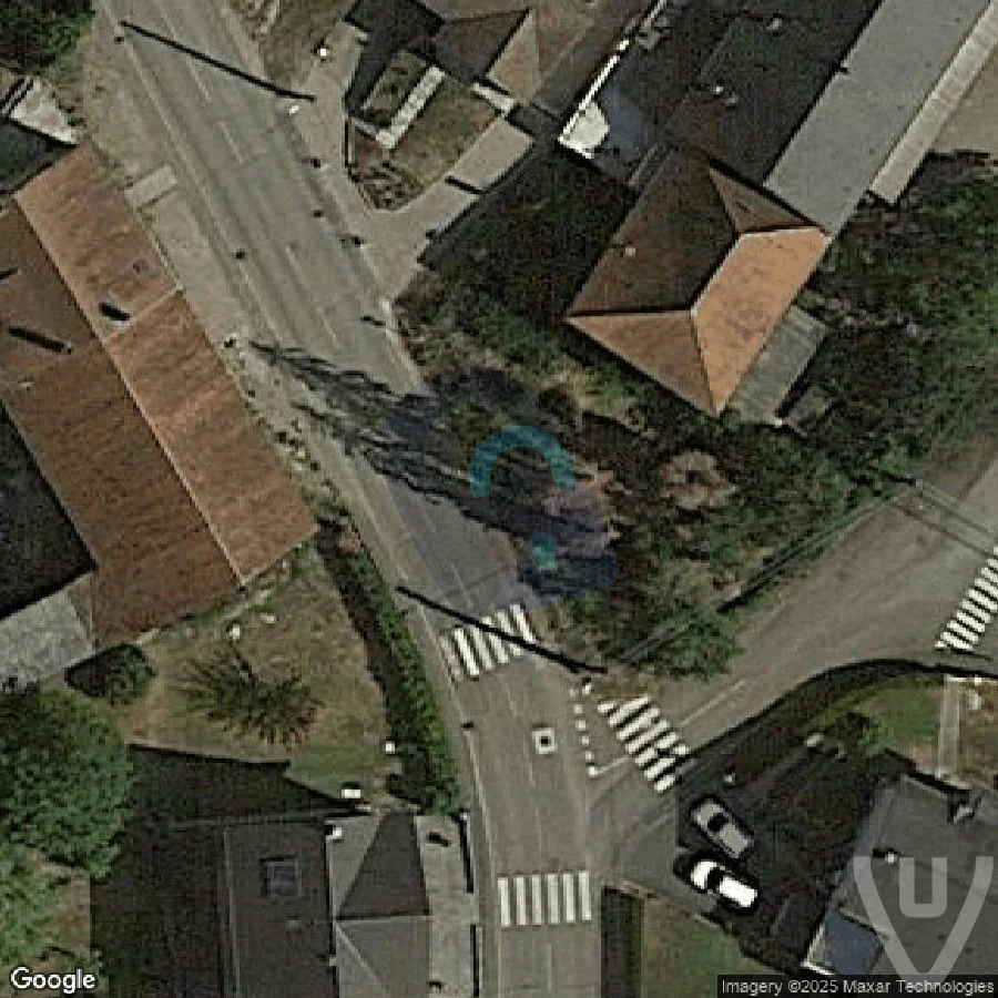 Overgrown Garden House abandoned location in Grand Est, Grand Est, France - House for urban exploration