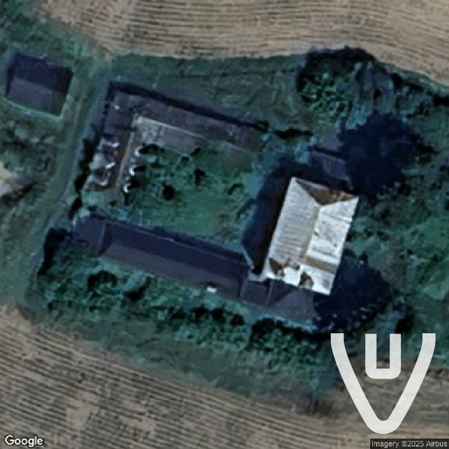 Manoir Unknown abandoned location in Loire Region, Loire Region, France - House for urban exploration