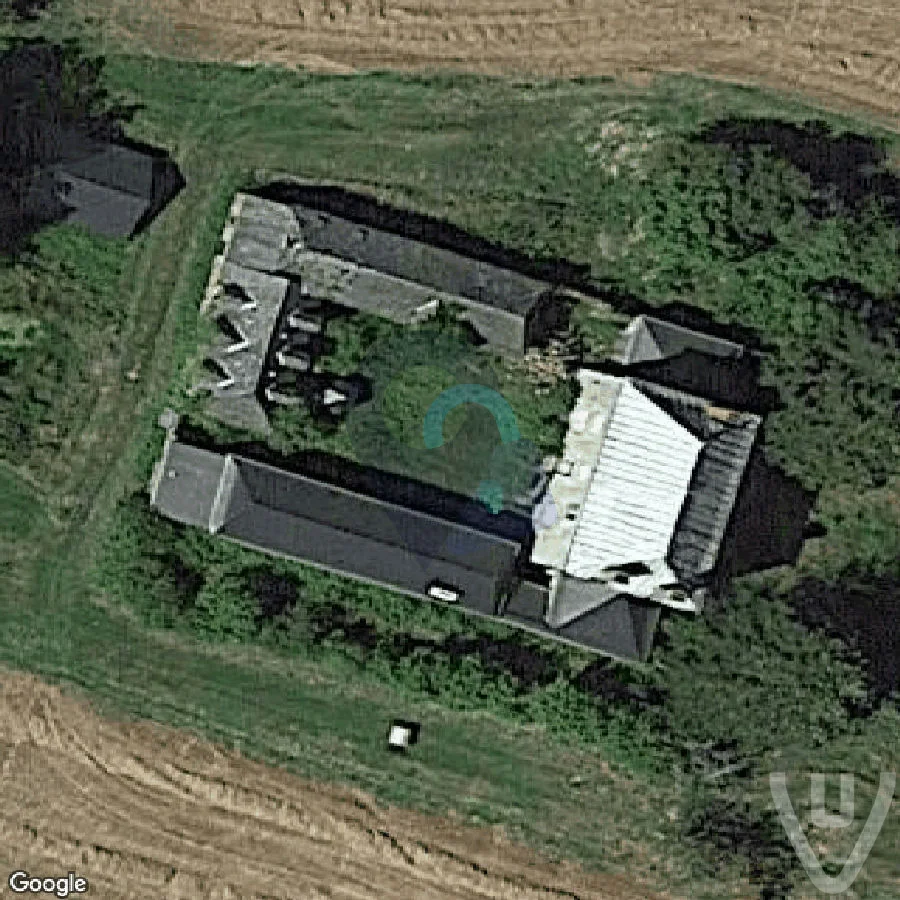 Manoir Unknown abandoned location in Loire Region, Loire Region, France - House for urban exploration