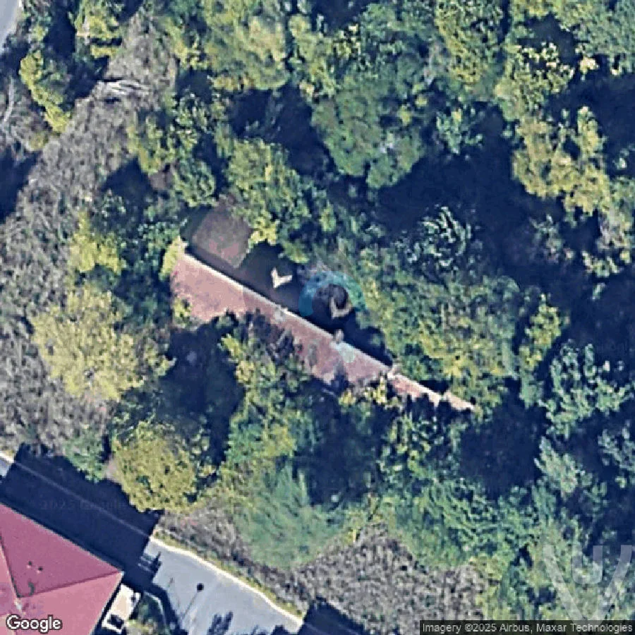 La Maison Qui Pete abandoned location in Ile-de-France, Ile-de-France, France - House for urban exploration