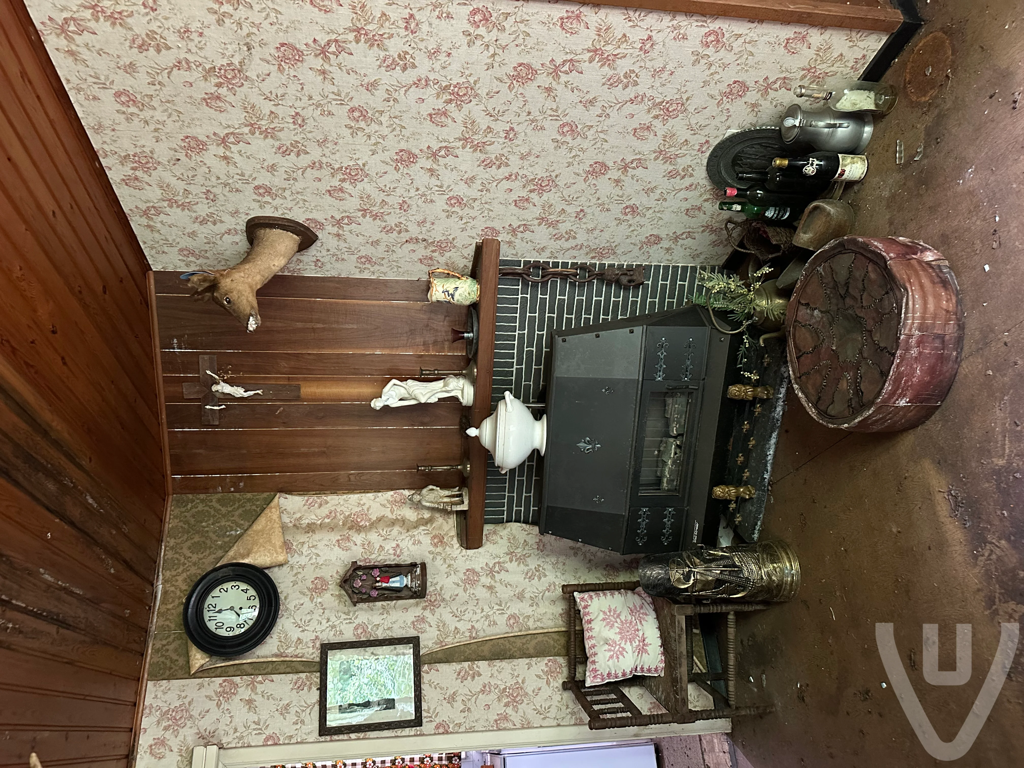 Abandoned Chalet / Small Holiday Chalet urban exploration location in Belgium - Image 11