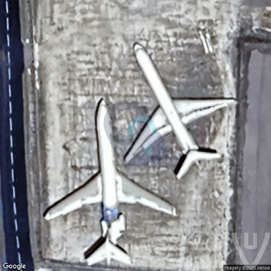 Avions Abandonnés abandoned location in Occitanie, Occitanie, France - Airplane for urban exploration