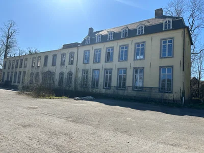 Chateau binnenboom urban exploration location in Belgium - Image 3