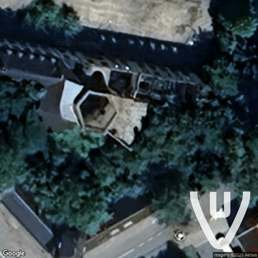 Chateau binnenboom urban exploration location in Belgium - Image 2