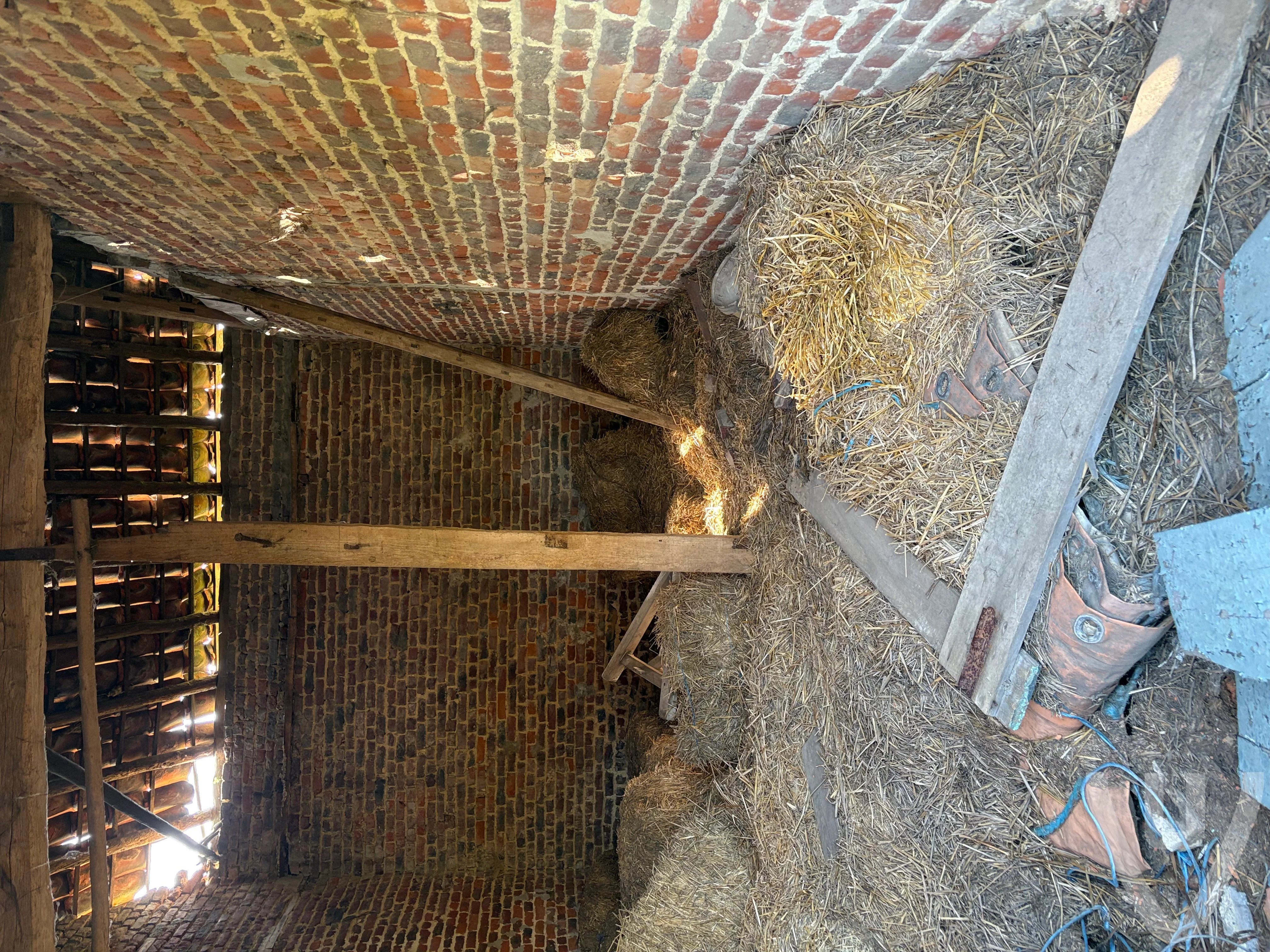 Het Strohuis urban exploration location in Belgium - Image 6