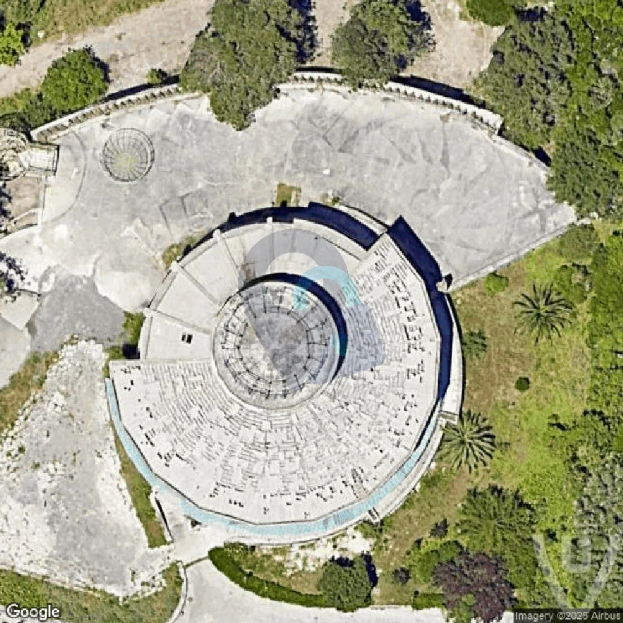 Restaurant de Monsanto abandoned location in Lisbon, Lisbon, Portugal - Restaurant for urban exploration