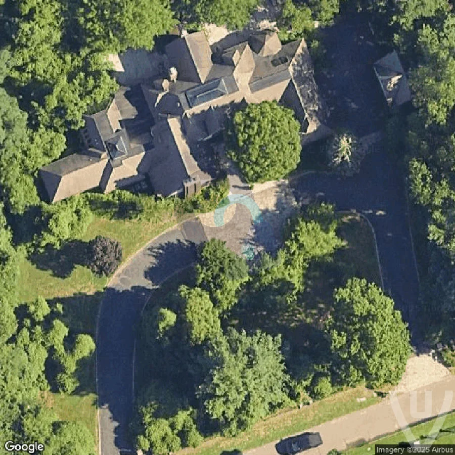 Villa Aaliyah abandoned location in New York, New York, United States - Villa for urban exploration