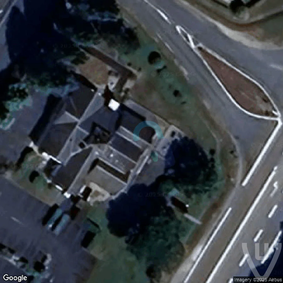 Restaurant Bienvenue abandoned location in Centre-Val de Loire, Centre-Val de Loire, France - Restaurant for urban exploration