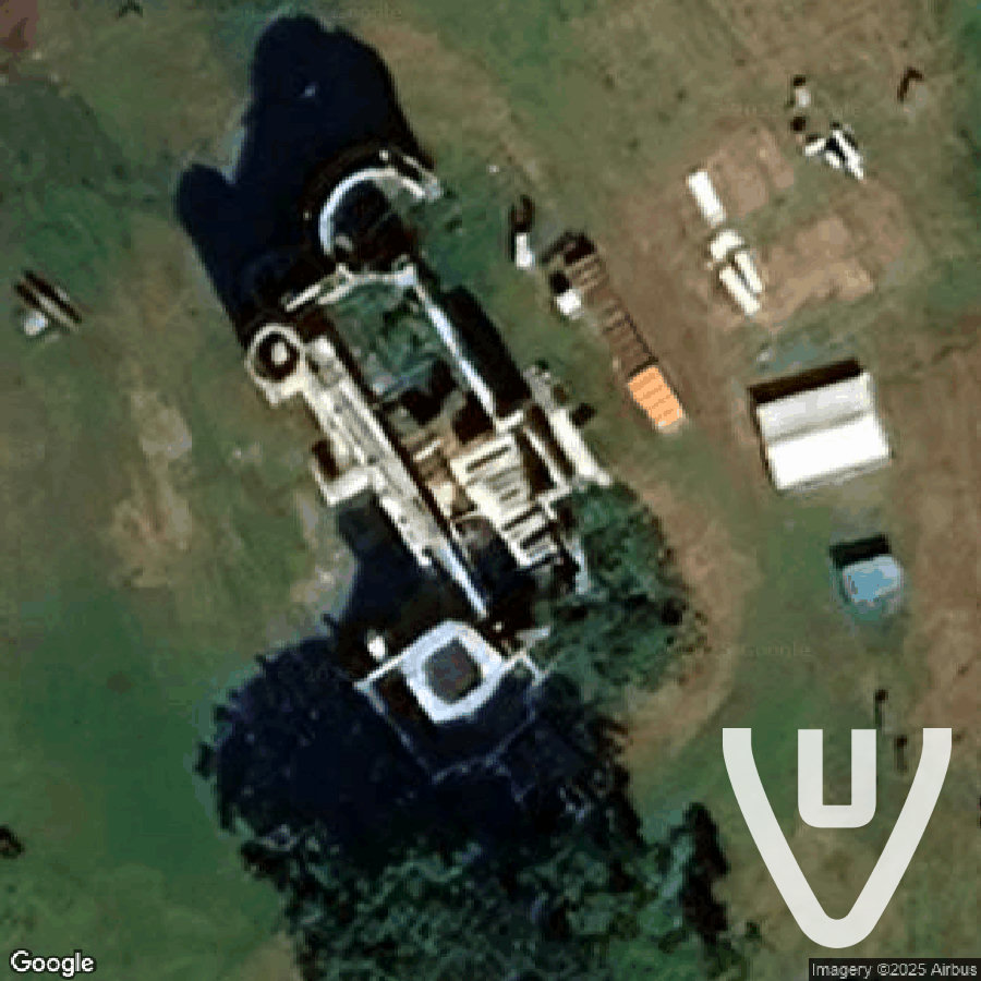 Chateau Clochard / Chateau Remy