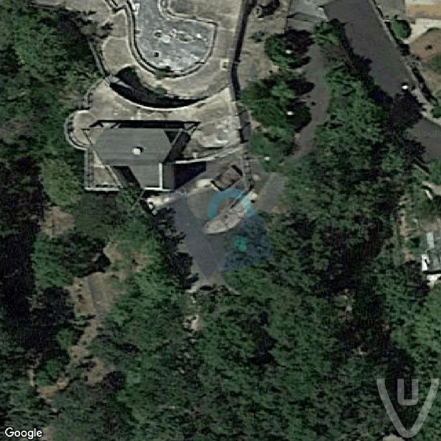 Piscine Crevant abandoned location in Nouvelle-Aquitaine, Nouvelle-Aquitaine, France - Swimmingpool for urban exploration