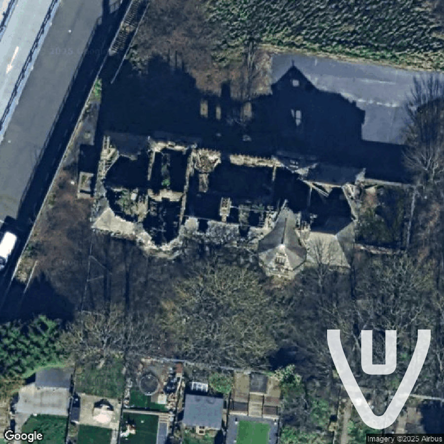 House Stream abandoned location in England, England, United Kingdom - House for urban exploration