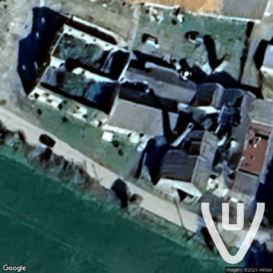 Ancienne Laiterie de 1889 abandoned location in Nouvelle-Aquitaine, Nouvelle-Aquitaine, France - Garage for urban exploration