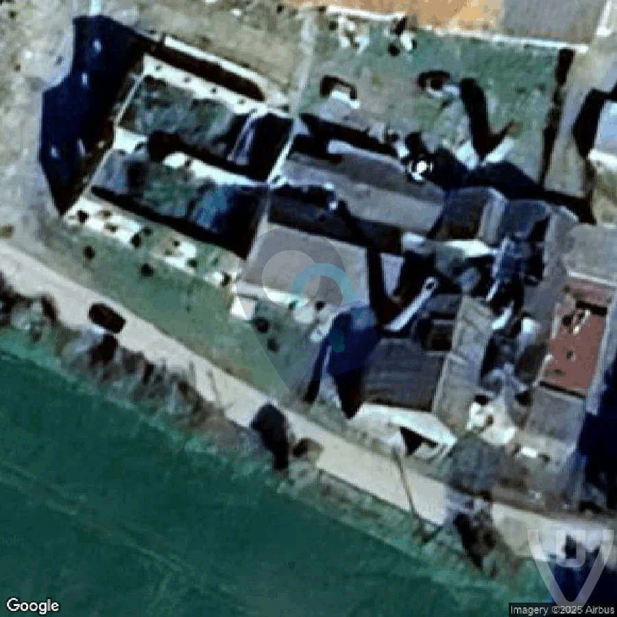 Ancienne Laiterie de 1889 abandoned location in Nouvelle-Aquitaine, Nouvelle-Aquitaine, France - Garage for urban exploration