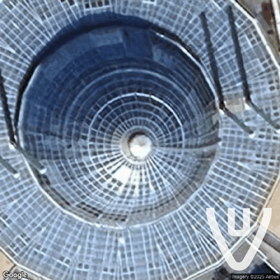 Abandoned Mega Mall a Berga abandoned location in Lombardy, Lombardy, Italy - Shopping for urban exploration