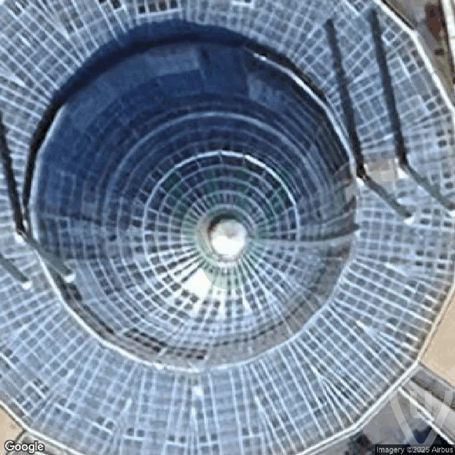 Abandoned Mega Mall a Berga abandoned location in Lombardy, Lombardy, Italy - Shopping for urban exploration