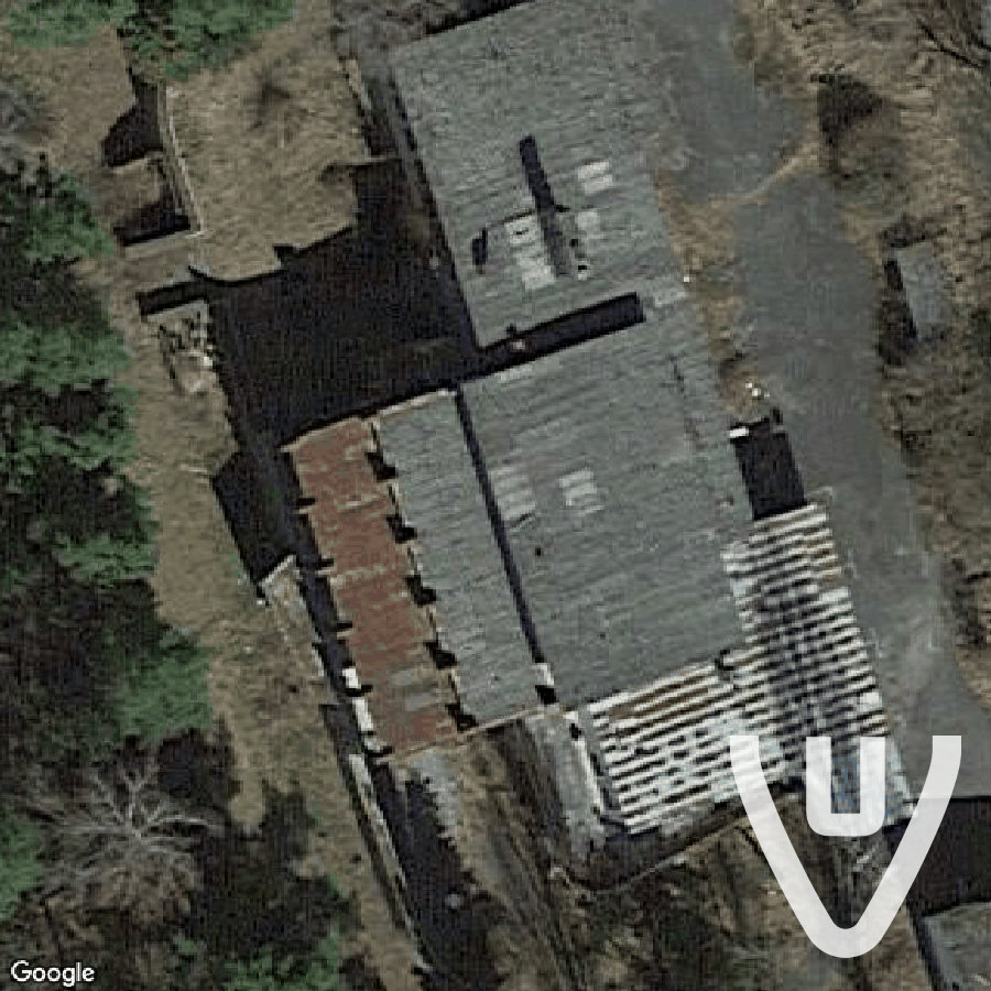 Lost Auto Camp abandoned location in Středočeský kraj, Středočeský kraj, Czechia - Garage for urban exploration