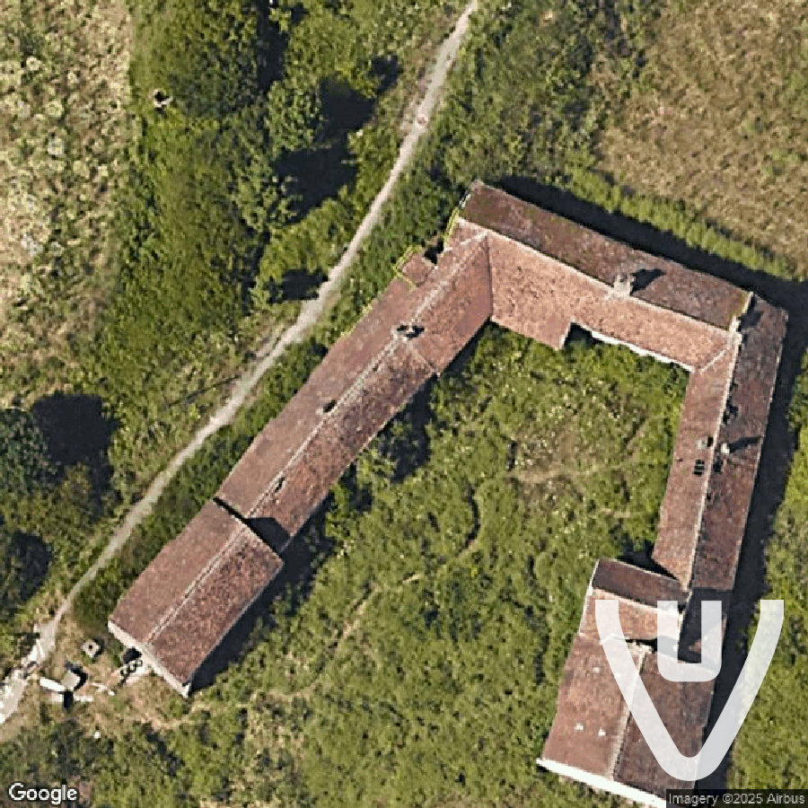 Manoir Pont abandoned location in Ile-de-France, Ile-de-France, France - House for urban exploration