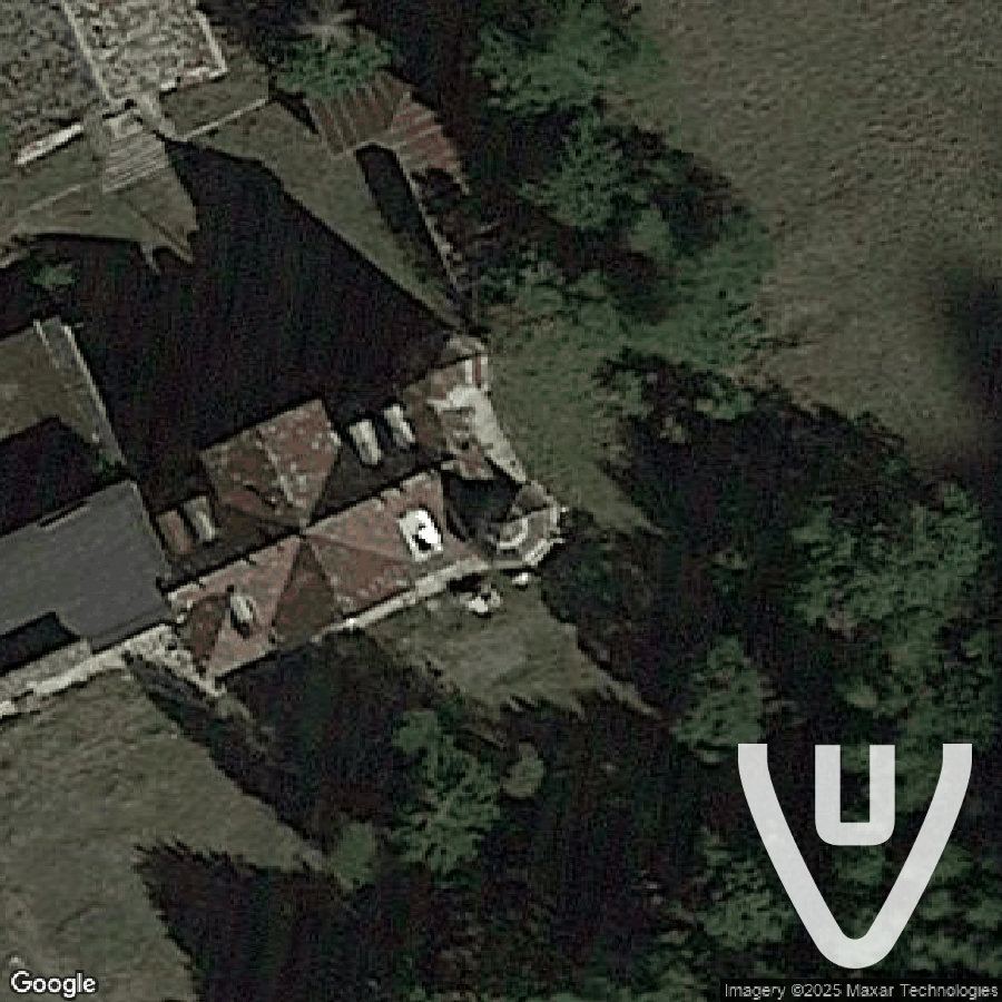 Maison 1006 abandoned location in Auvergne-Rhone-Alpes, Auvergne-Rhone-Alpes, France - House for urban exploration