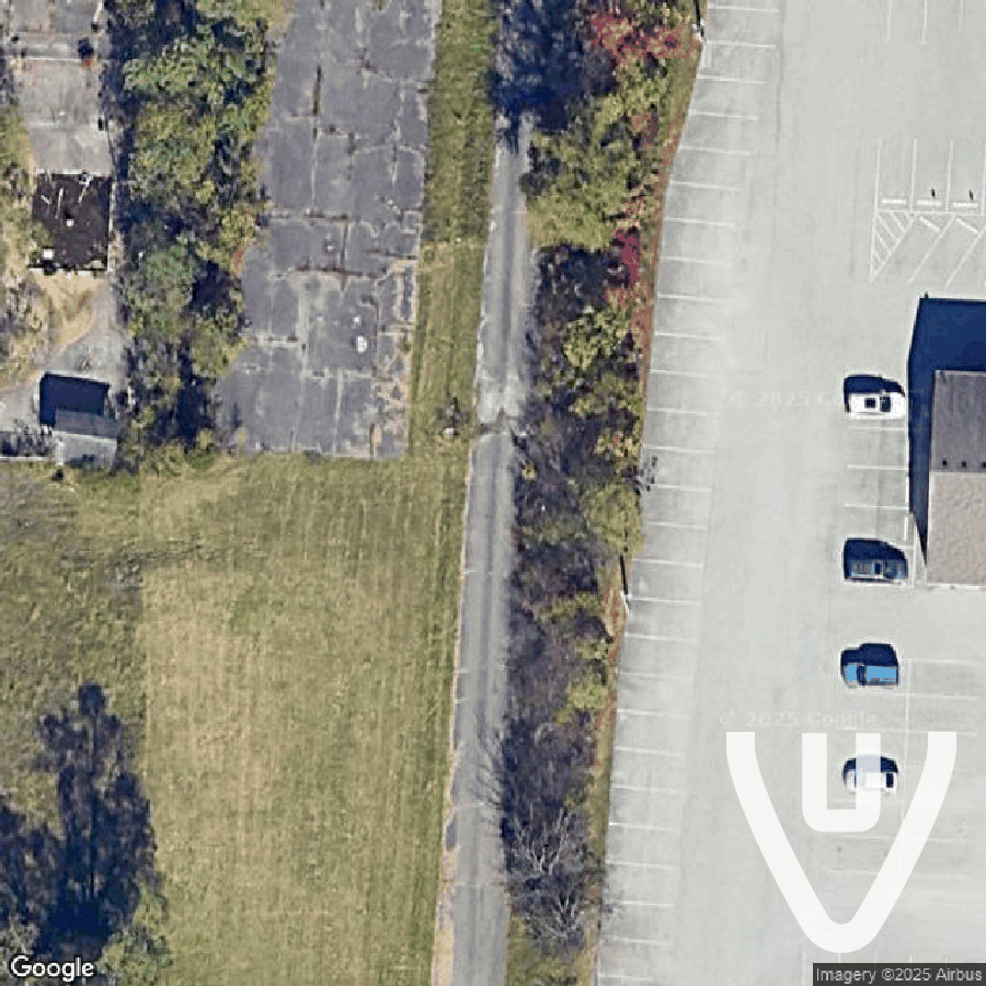 The Basic Pool abandoned location in Kentucky, Kentucky, United States - Swimmingpool for urban exploration