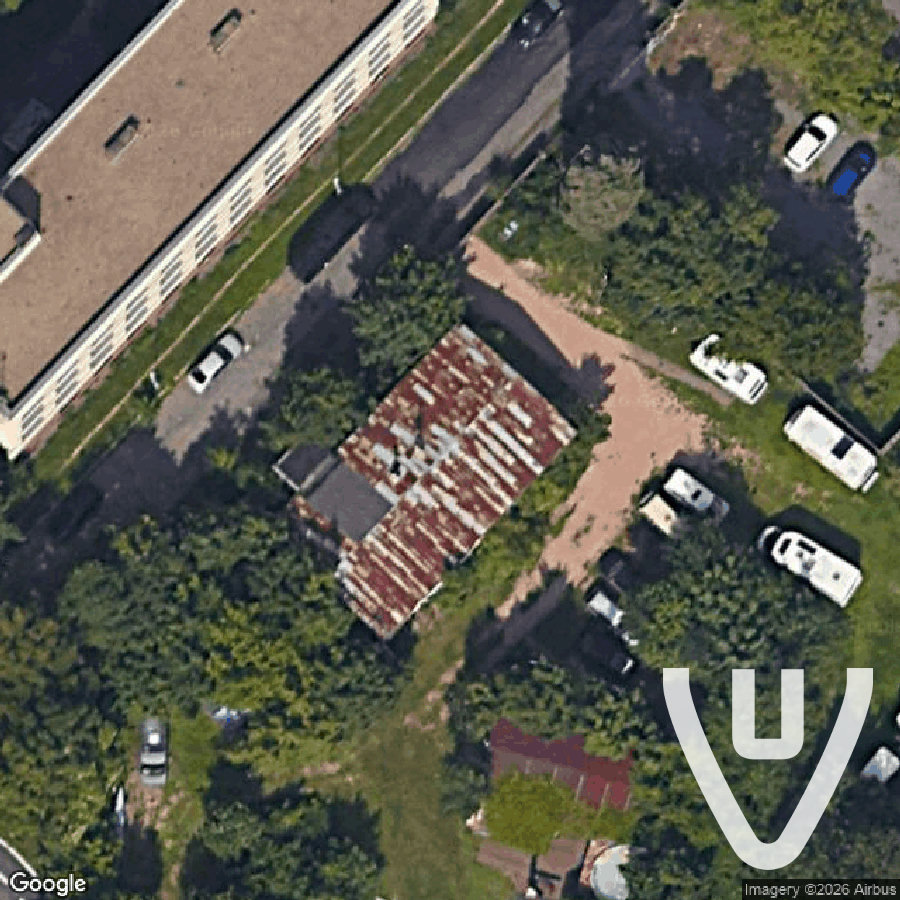 Farmstead With Gate No Prague Mala Chuchle