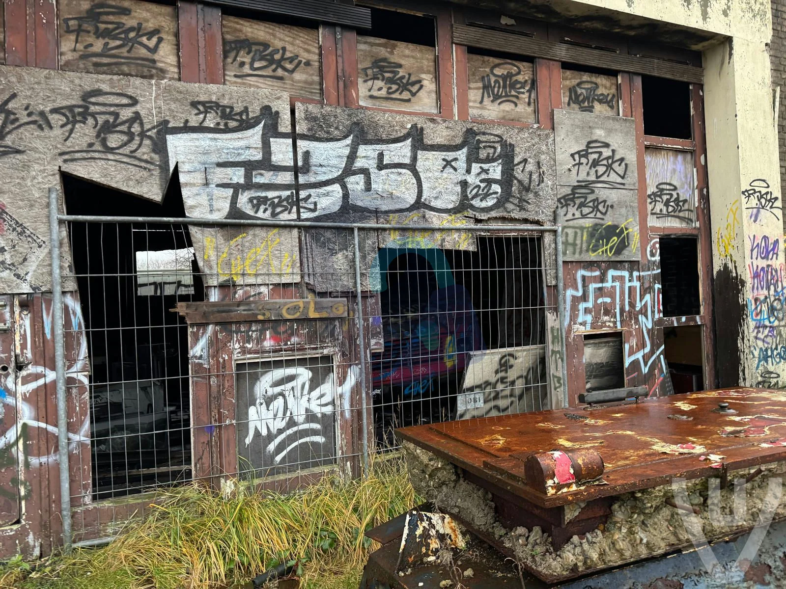 Firetruck is Burned urban exploration location in Netherlands - Image 4