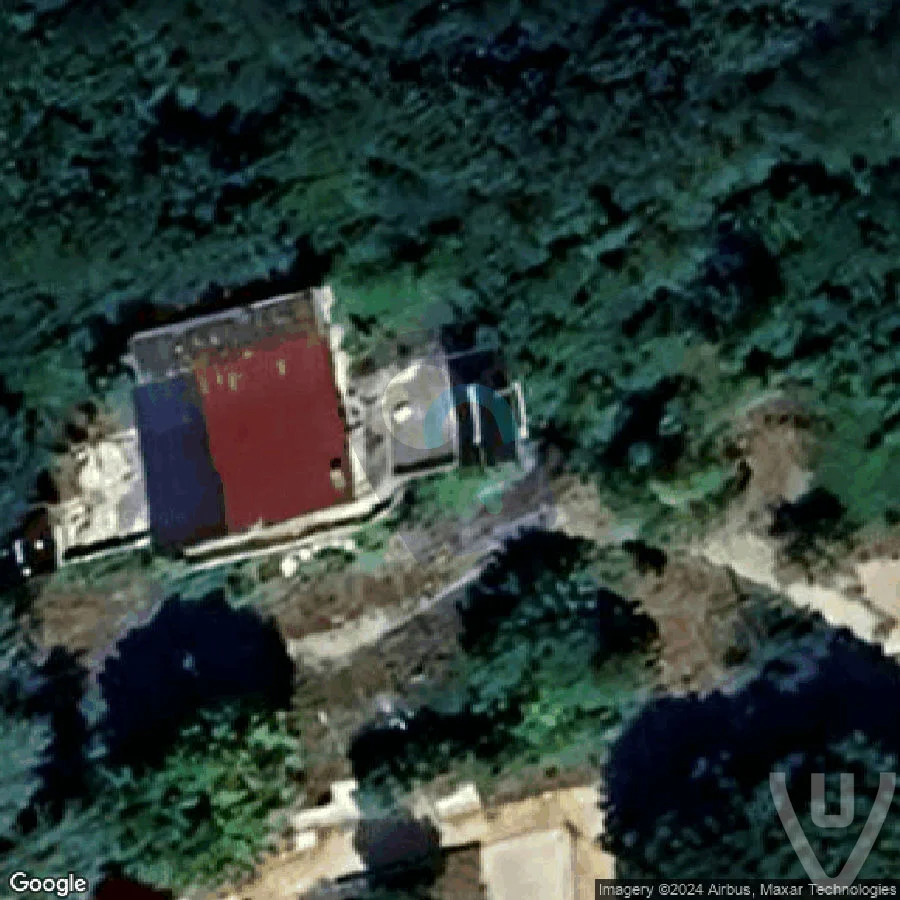 Manoir aux fantômes abandoned location in Auvergne-Rhone-Alpes, Auvergne-Rhone-Alpes, France - House for urban exploration