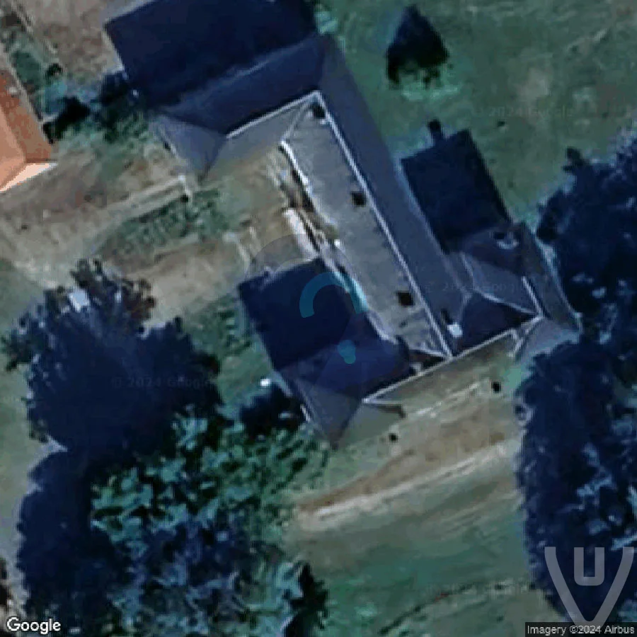 Manoir Mercedes abandoned location in Auvergne-Rhone-Alpes, Auvergne-Rhone-Alpes, France - House for urban exploration