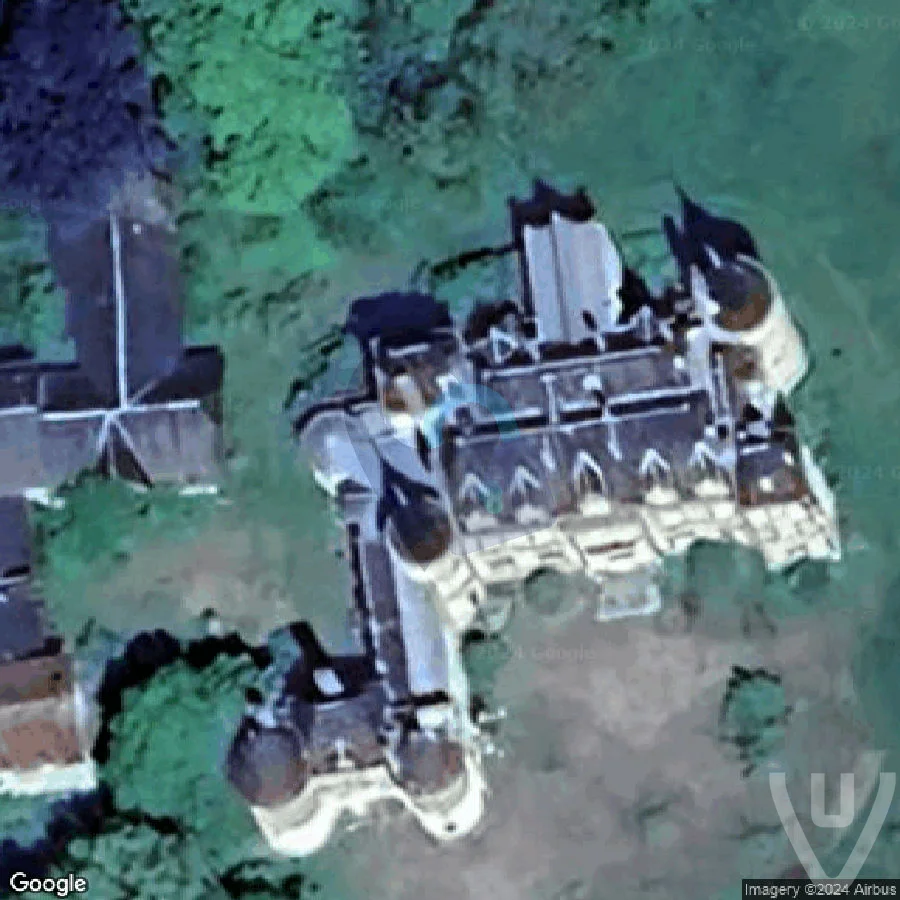 Château de la Chasseigne abandoned location in Bourgogne-Franche-Comte, Bourgogne-Franche-Comte, France - House - highly rated urbex spot for urban exploration