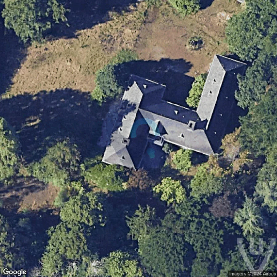 Manoir BU abandoned location in Loire Region, Loire Region, France - House for urban exploration