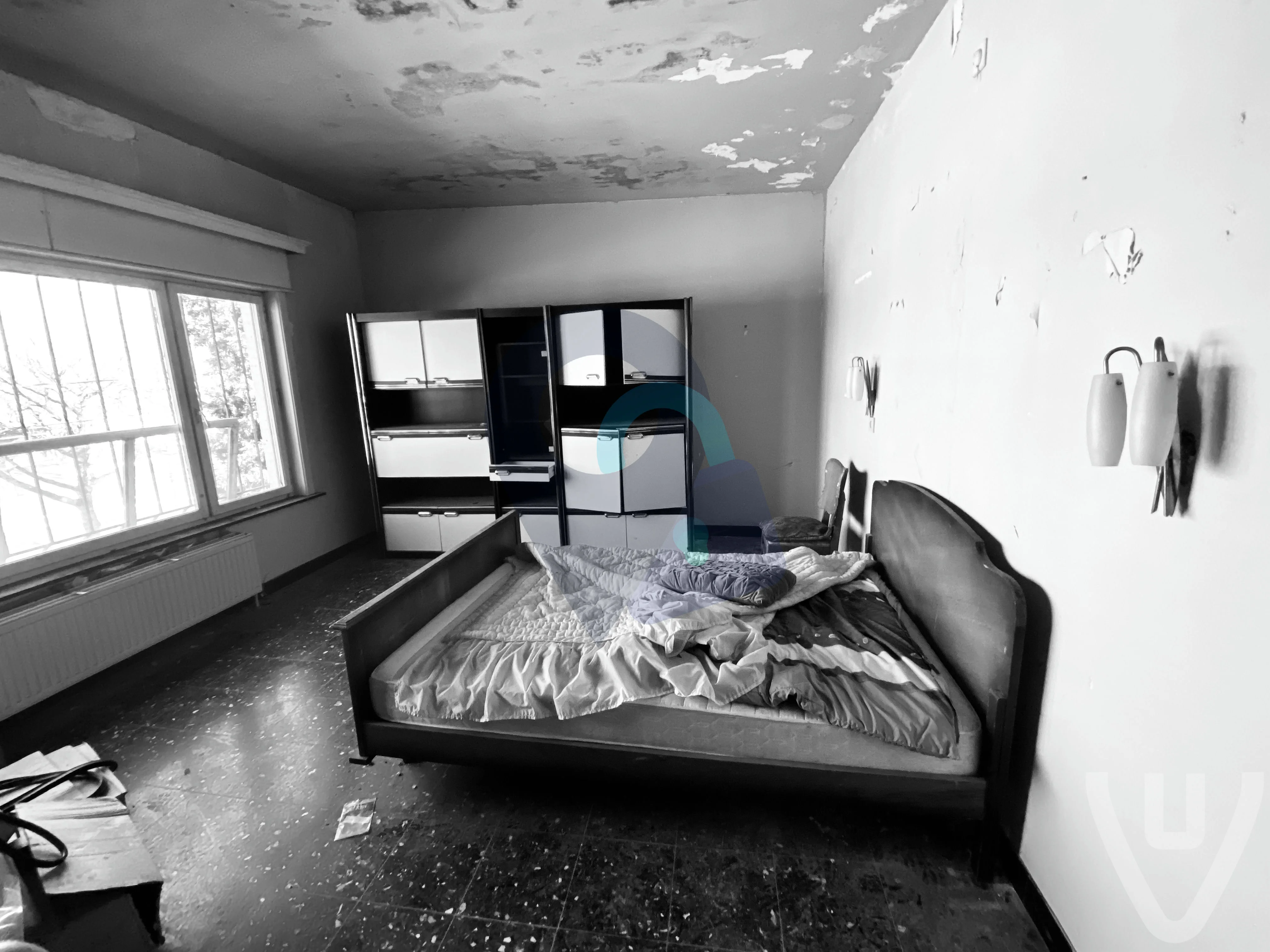 Maison Black Dress abandoned location in Flanders, Flanders, Belgium - House for urban exploration