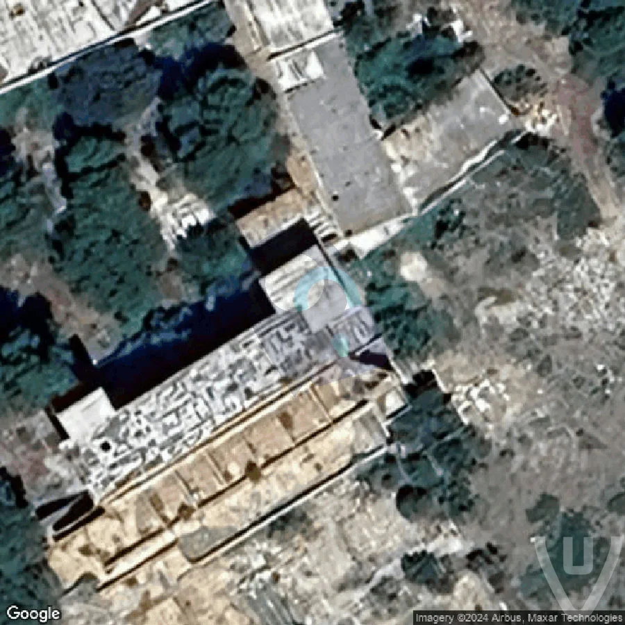 Zoom Hotel abandoned location in Provence-Alpes-Cote d'Azur, Provence-Alpes-Cote d'Azur, France - Hotel for urban exploration