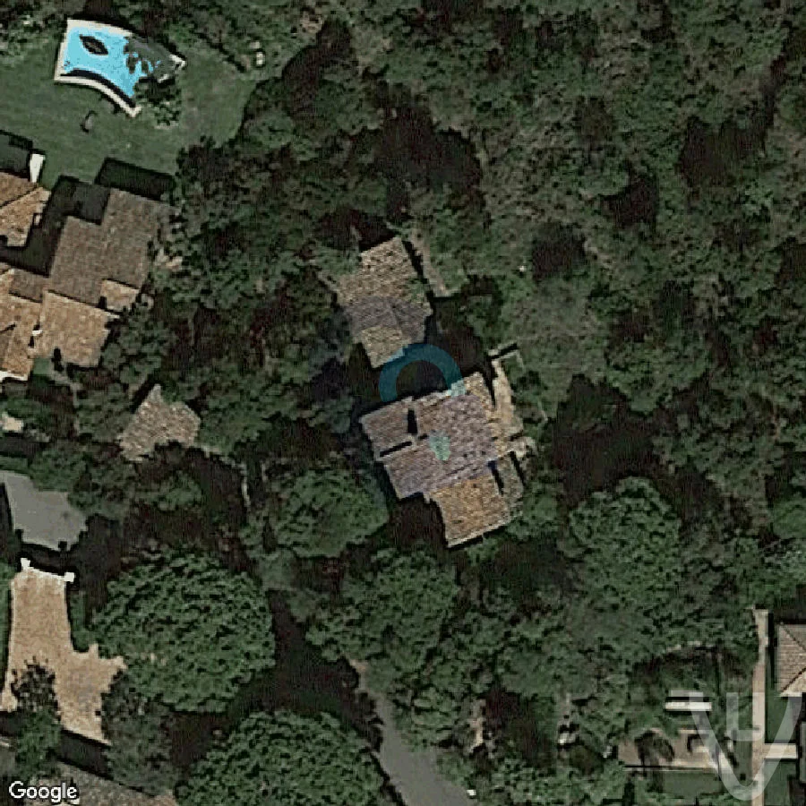 Villa en bord de mer abandoned location in Provence-Alpes-Cote d'Azur, Provence-Alpes-Cote d'Azur, France - Villa for urban exploration